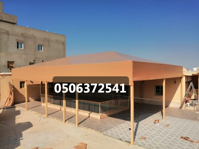 مظلات مسابح