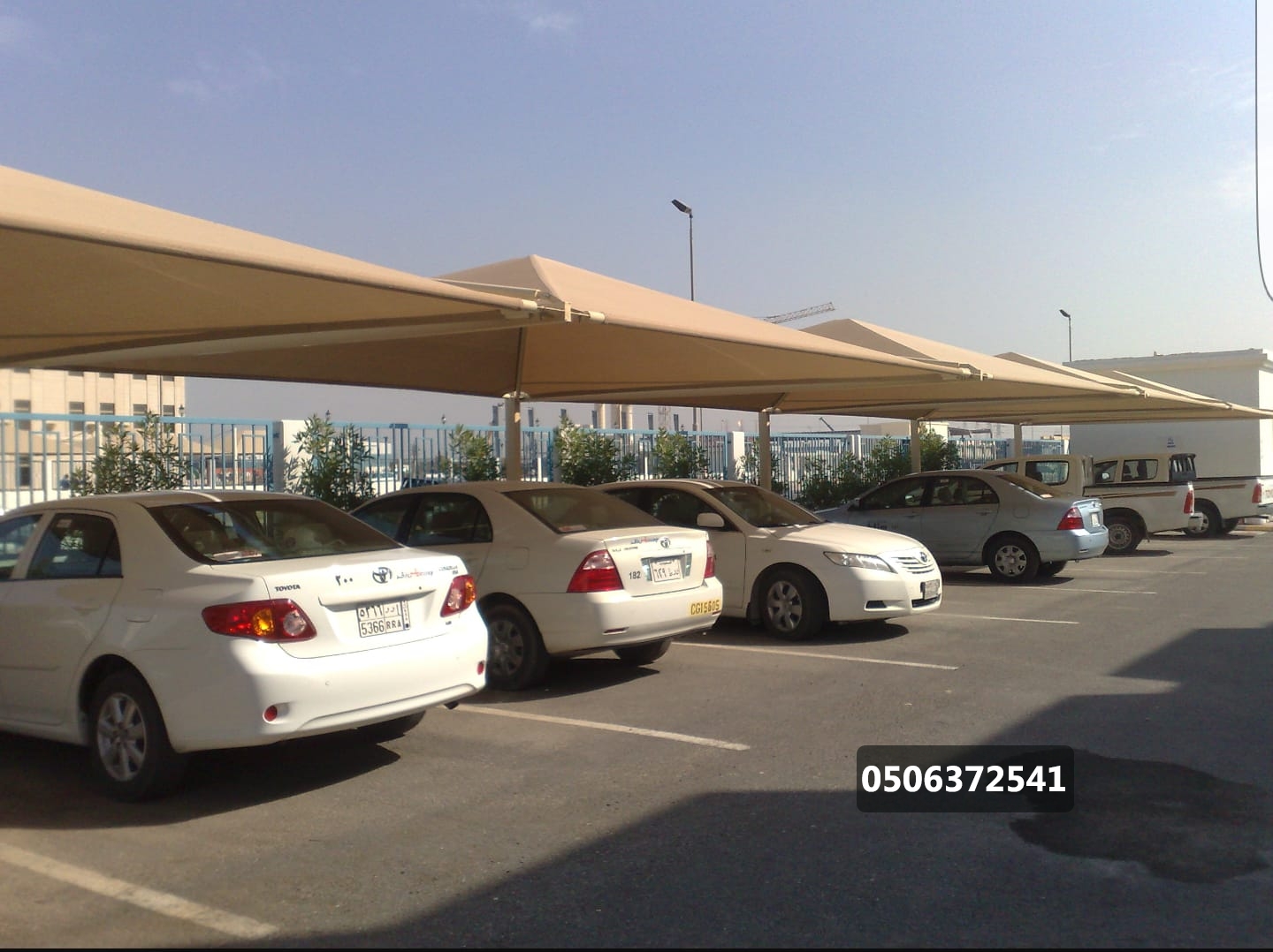 مظلات سيارات